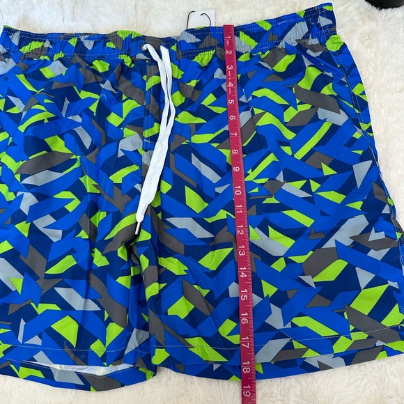 NWT. Men’s swim trunks. Size 40. - Picture 6 of 6
